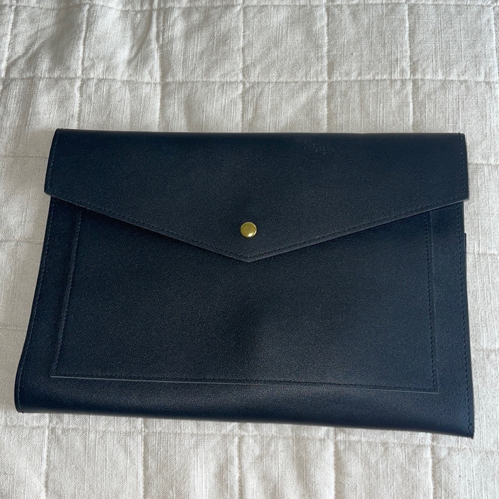 Glass ladder and co megan portfolio clutch